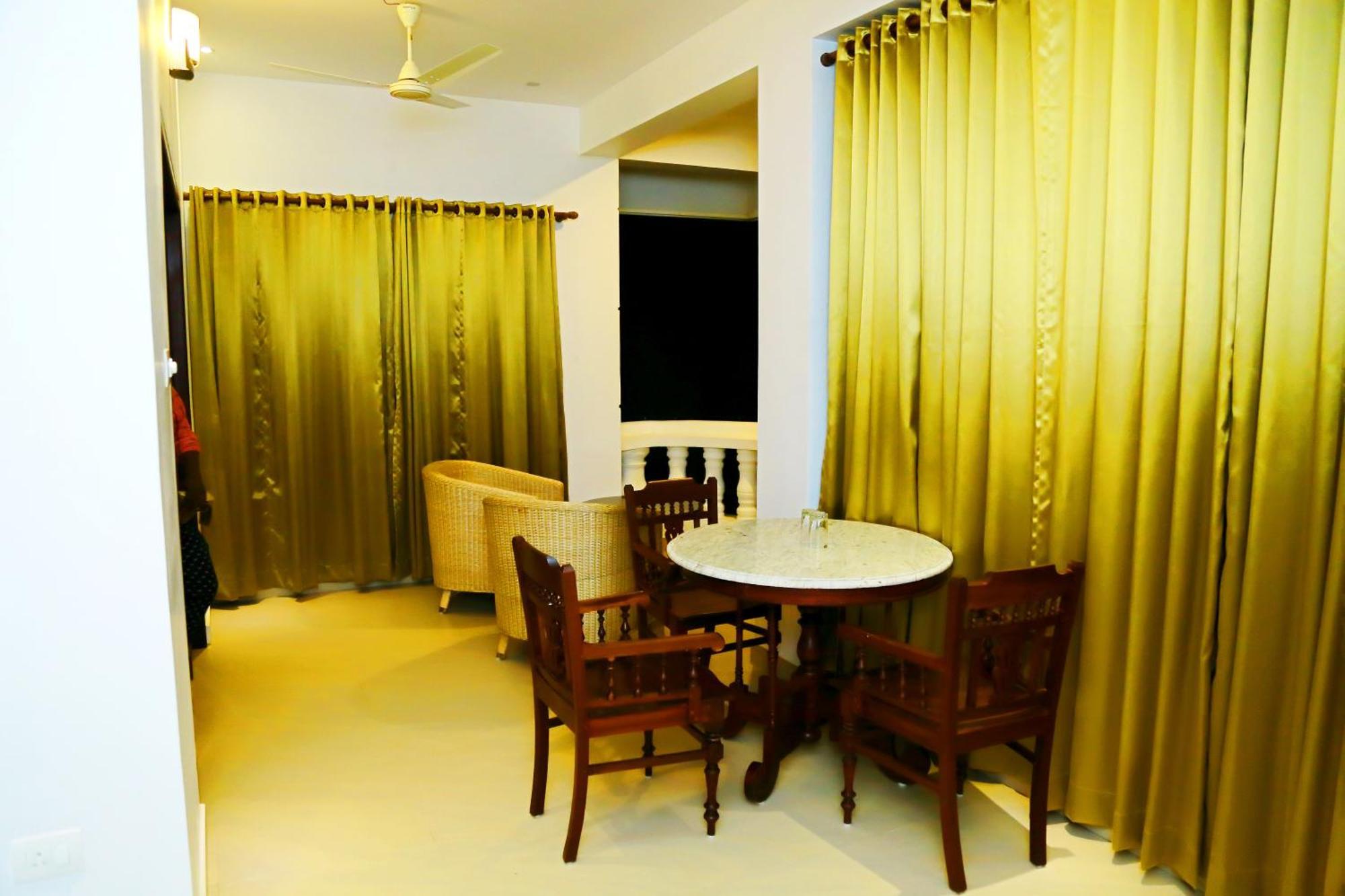 Little Elephant Beach Resort Kovalam Bilik gambar