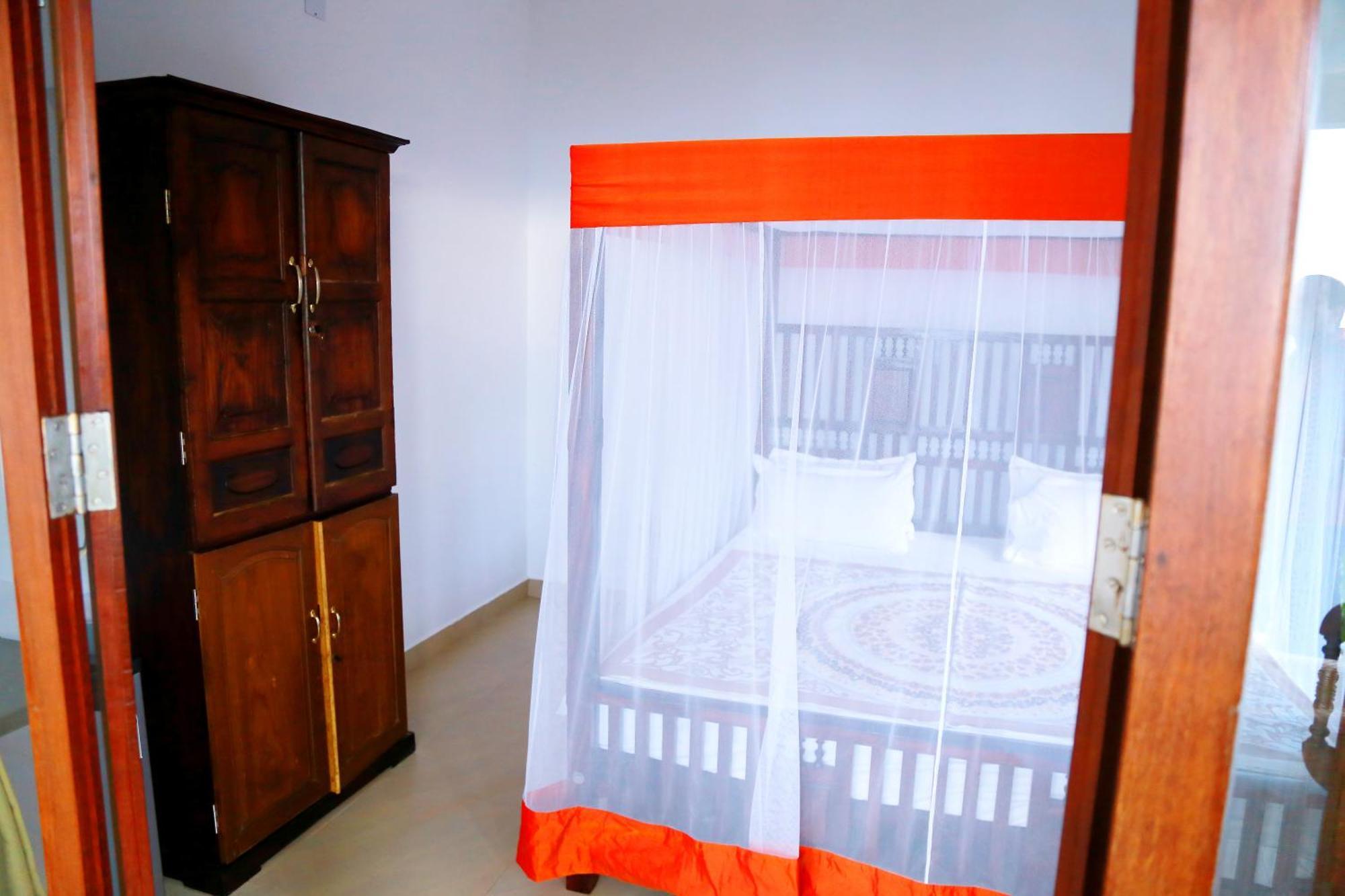 Little Elephant Beach Resort Kovalam Bilik gambar