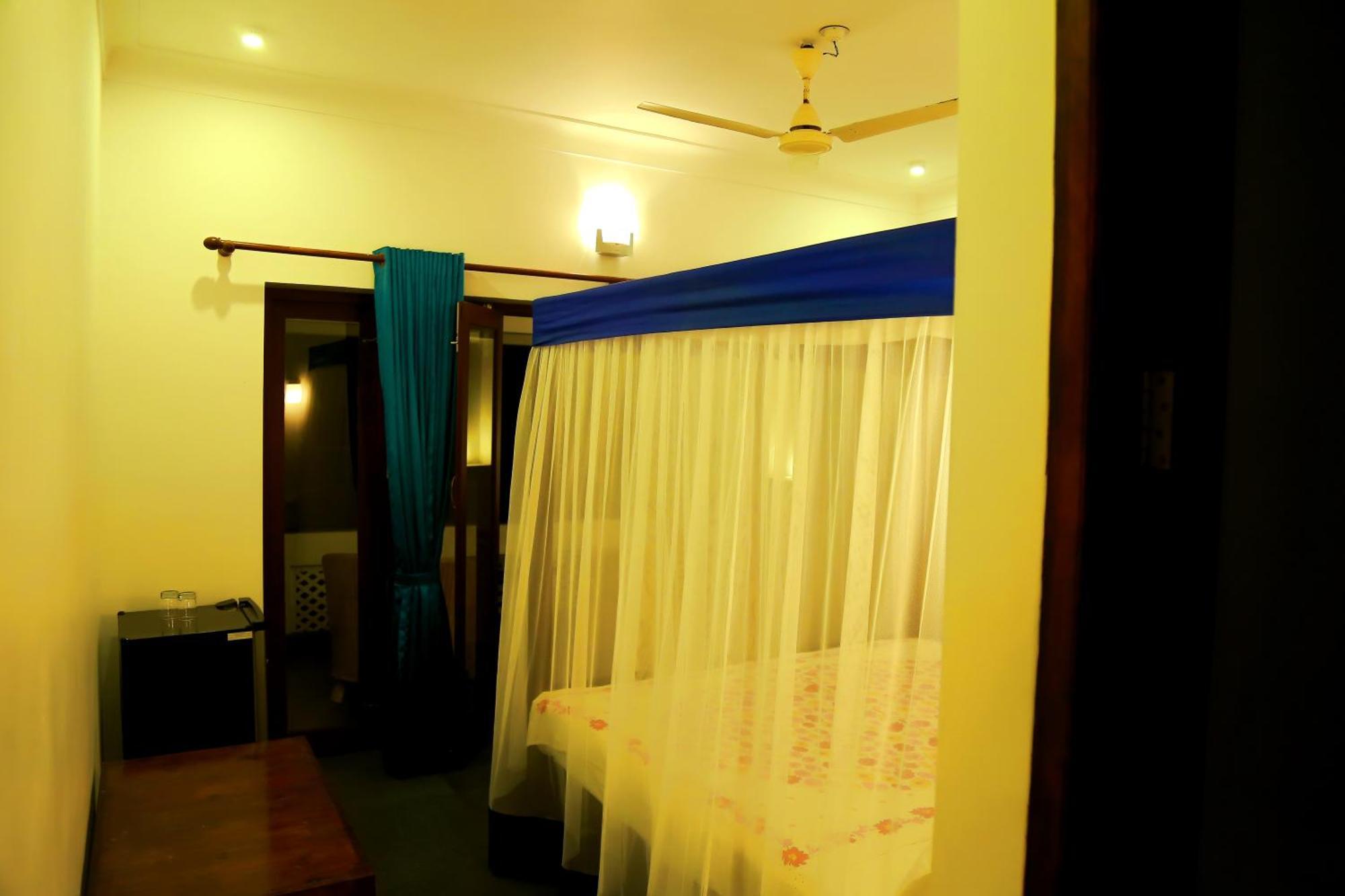 Little Elephant Beach Resort Kovalam Bilik gambar