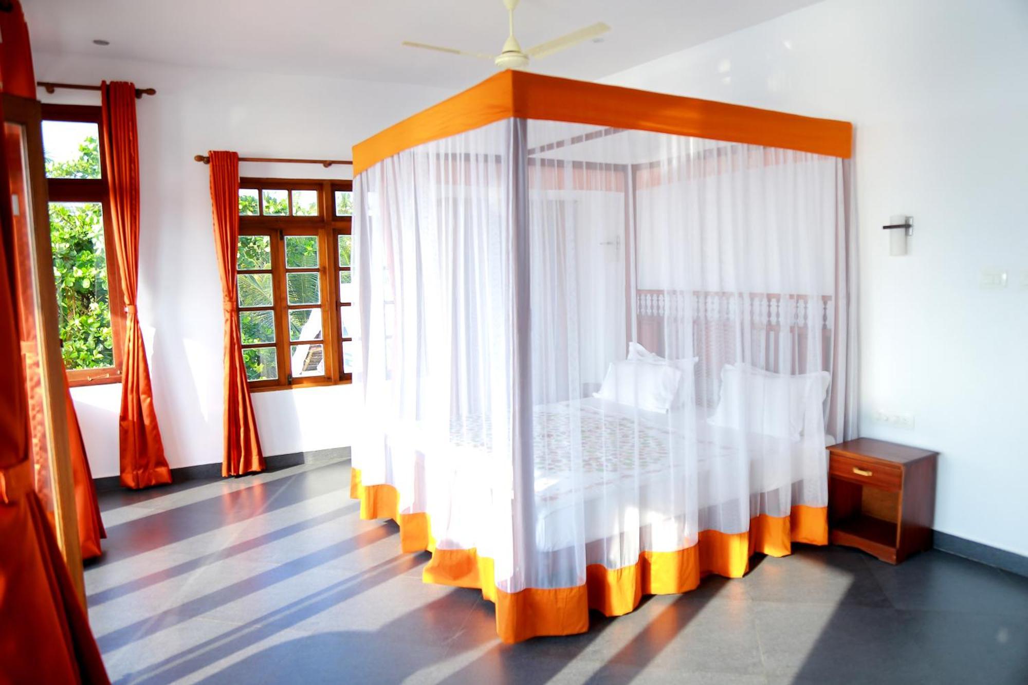 Little Elephant Beach Resort Kovalam Bilik gambar