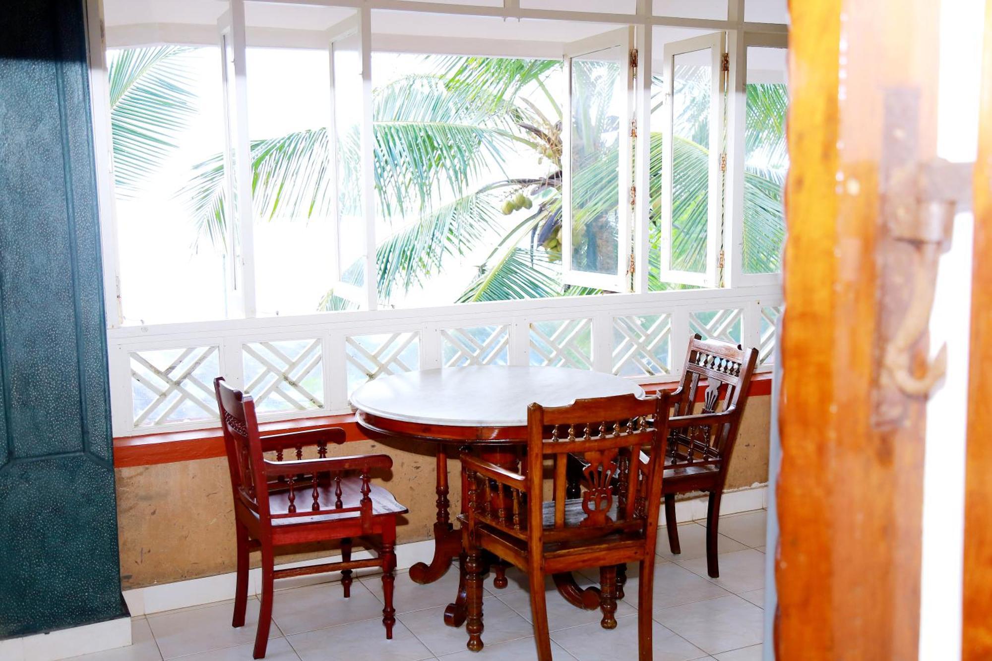 Little Elephant Beach Resort Kovalam Bilik gambar